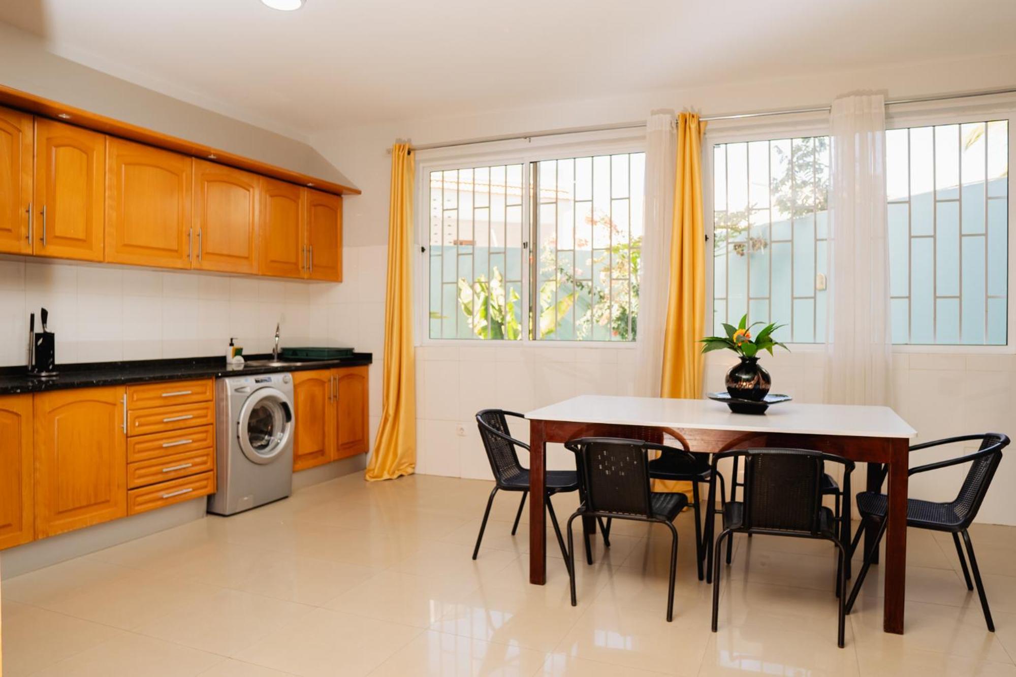 Praia Guest House Εξωτερικό φωτογραφία